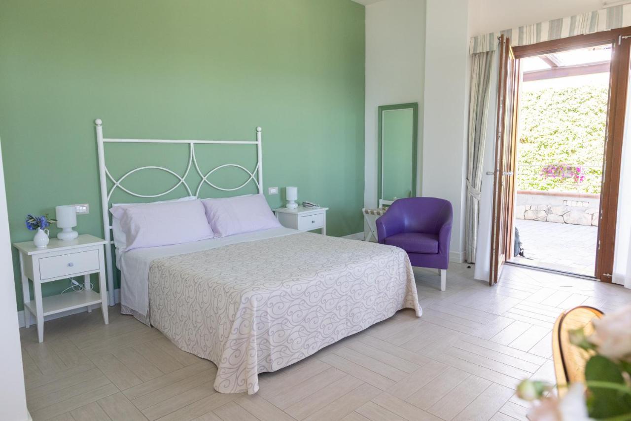 Hotel Residence Il Porto มัตตีนาตา ภายนอก รูปภาพ