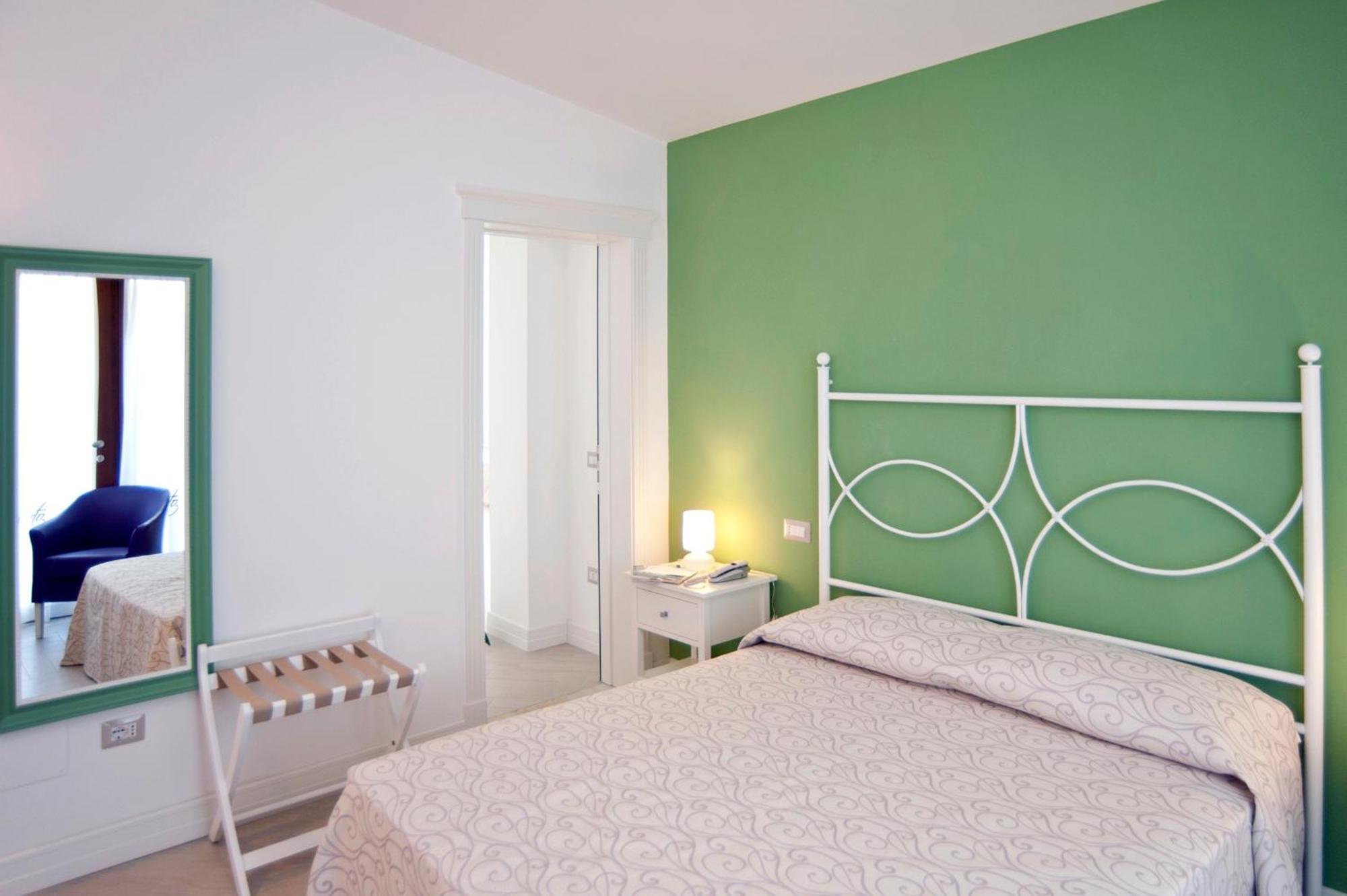 Hotel Residence Il Porto มัตตีนาตา ห้อง รูปภาพ